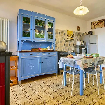Casa Patron - Grande Casa Immersa Nella Natura Della Valchiusella, Vista Montagna, Perfetta Per Famiglie E Gruppi A 1 Ora Da Torino Prázdninový dům Val di Chy