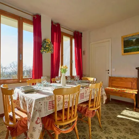 Casa vacanze Casa Patron - Grande Casa Immersa Nella Natura Della Valchiusella, Vista Montagna, Perfetta Per Famiglie E Gruppi A 1 Ora Da Torino