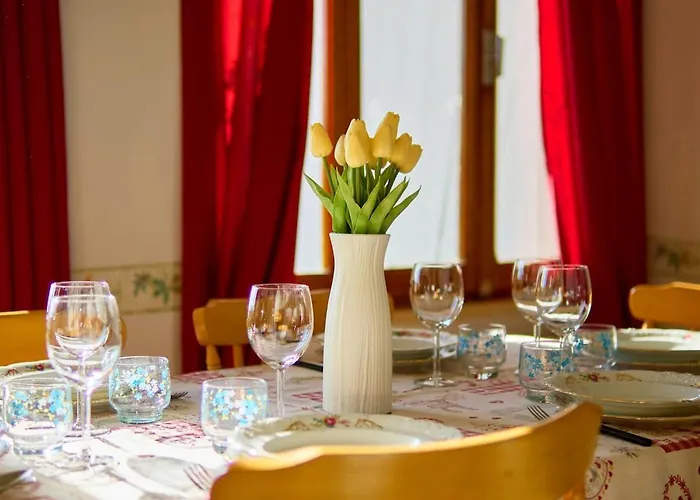 Casa Patron - Grande Casa Immersa Nella Natura Della Valchiusella, Vista Montagna, Perfetta Per Famiglie E Gruppi A 1 Ora Da Torino Semesterbostad *